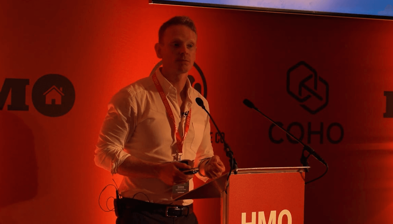 Andy Graham speaking at the HMO Awards