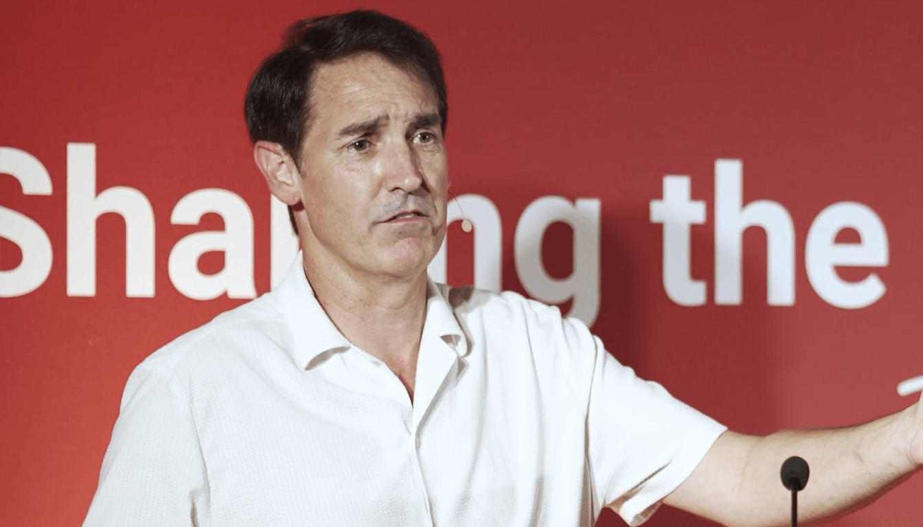 Andrew Roberts speaking at the HMO Summit